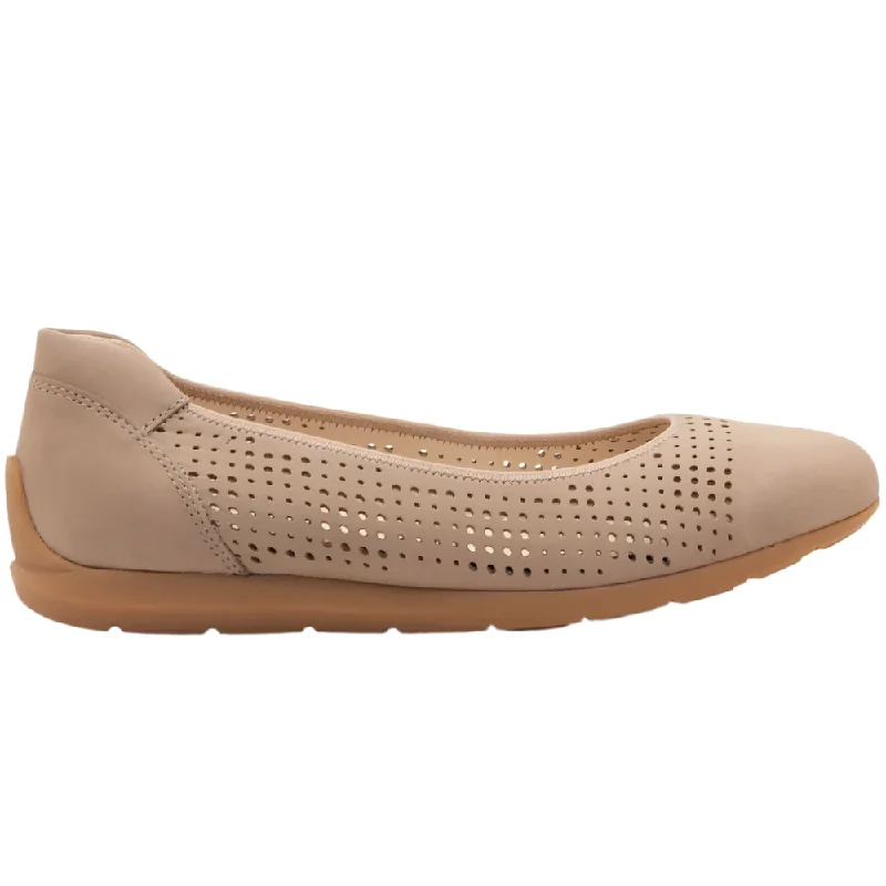 Ara Women's Sarah Perf Comfort Ballet Flat Sand Nubuck