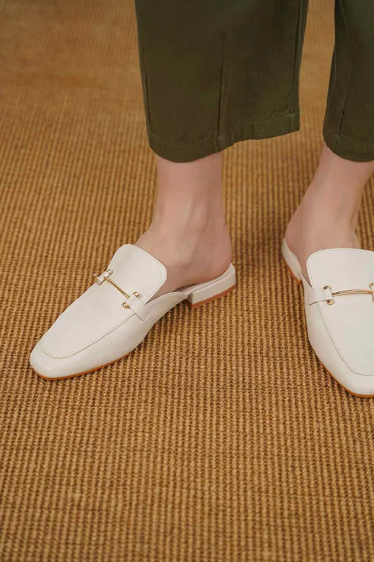 MINIMALIST MULES